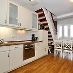 Haus Am Park 44 *