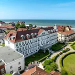 Haus Am Park 44 アパート Ostseebad Kühlungsborn